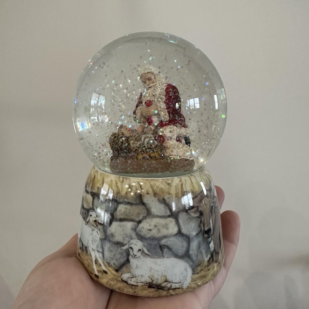 VTG Santa‎ Kneeling Baby Jesus Snow Globe Christmas 5" Nativity "Oh Holy Night"